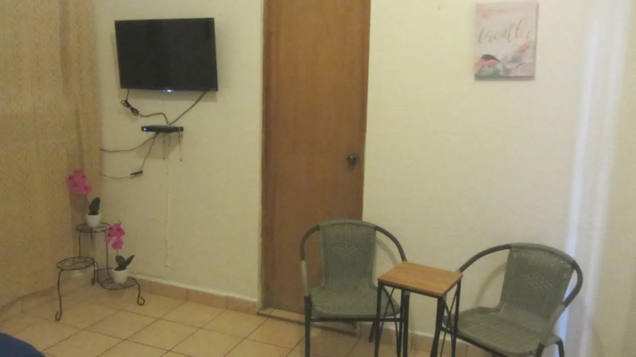 Henry'S Guesthouse San Juan 2*,